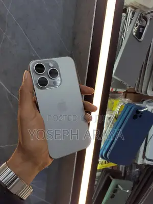 Photo - Apple iPhone 15 Pro 128 GB Silver