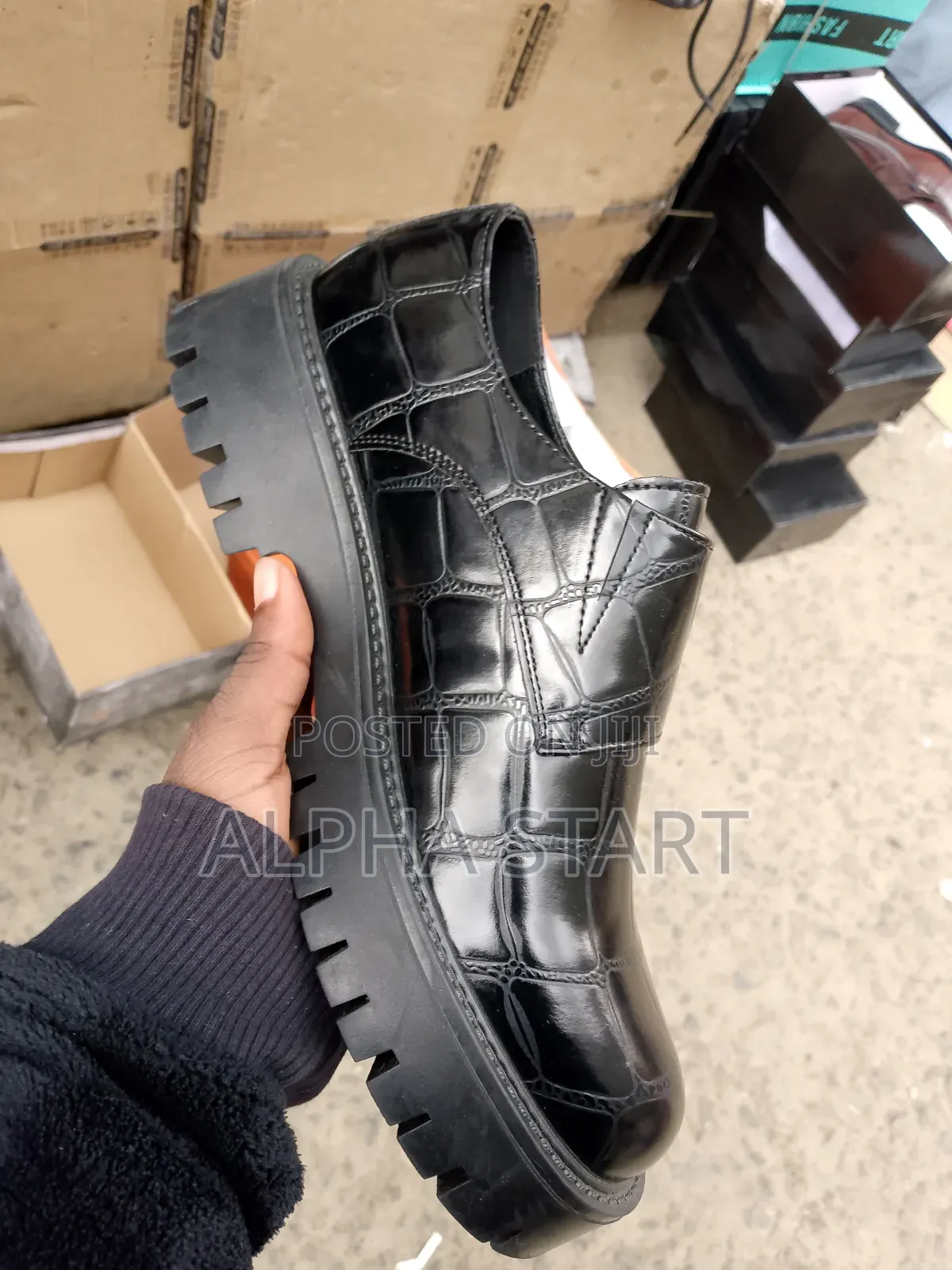 Chelse Black High Quality Lather for Man's