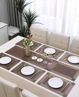 Photo - 7 Piece Table Mats With Table Runners