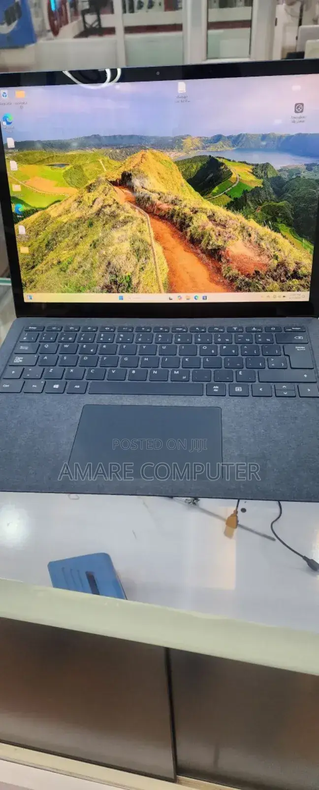 New Laptop Microsoft Surface 16GB Intel Core I7 SSD 256GB