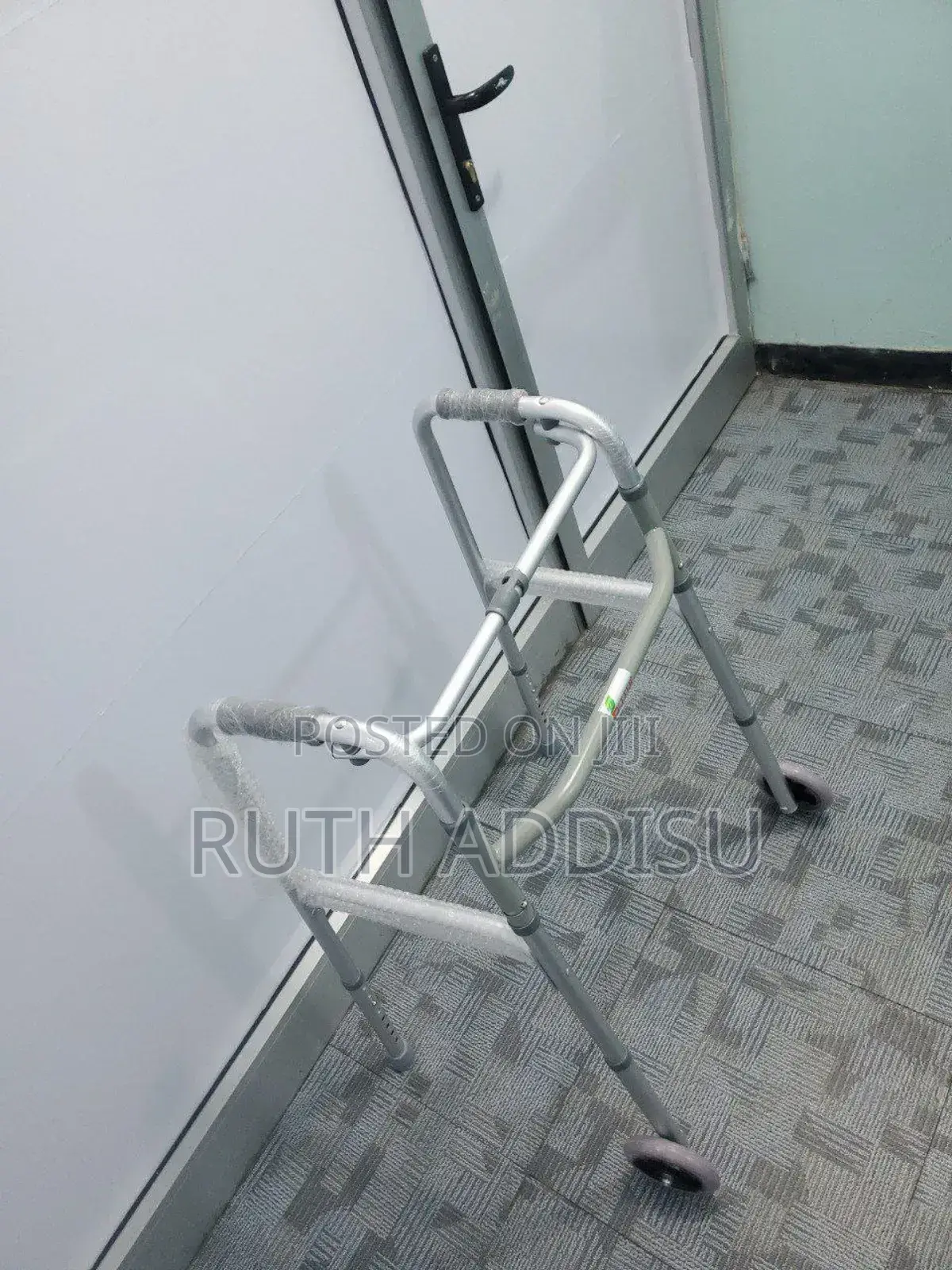 Walker44walker90walker32medical_walker43with Wheel Walker