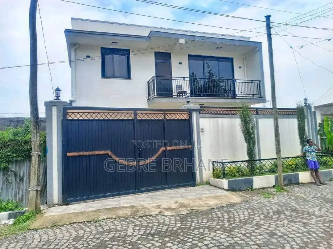 3bdrm Apartment in G+2, Yeka for rent