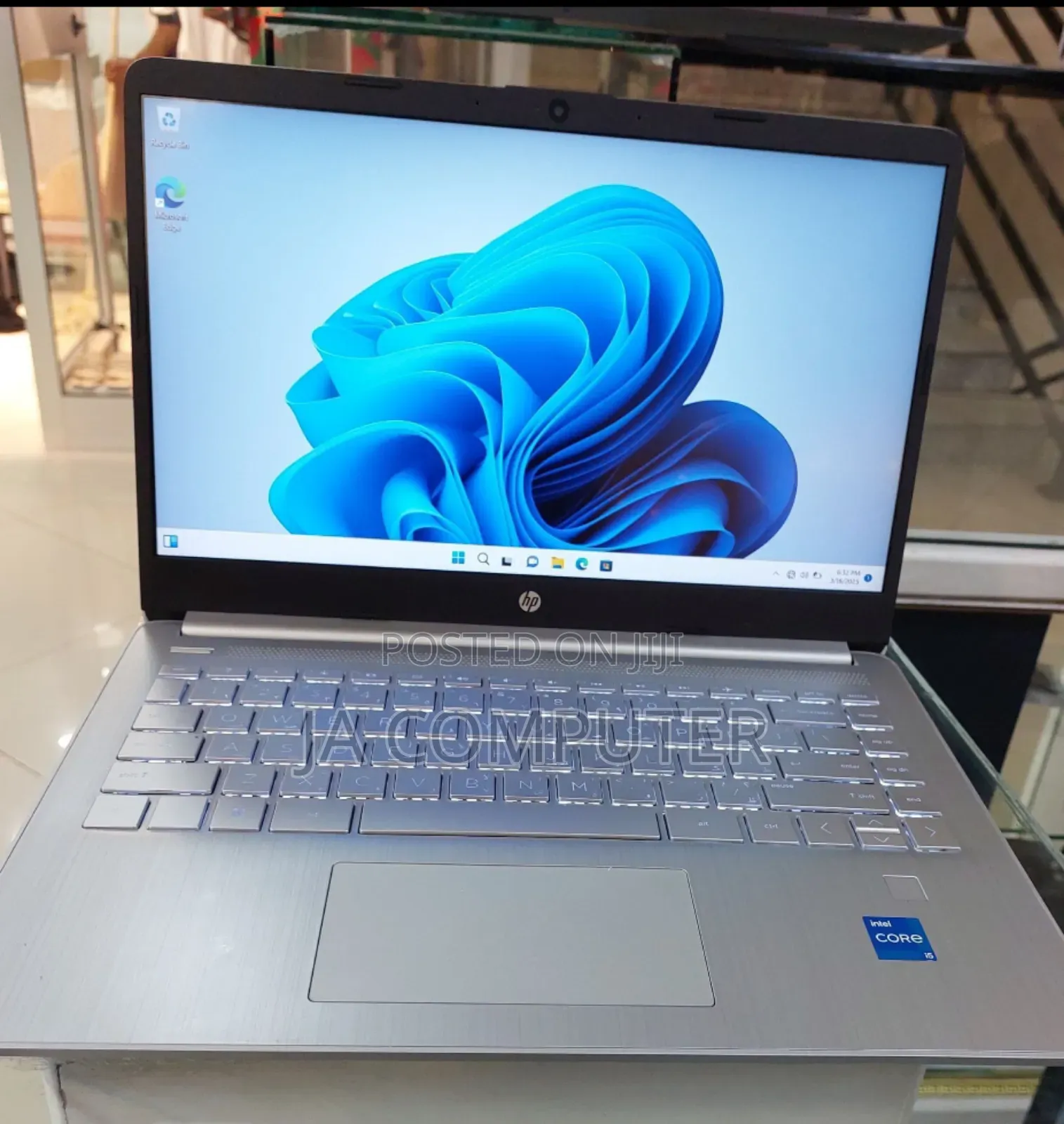 New Laptop HP Stream Notebook 8GB Intel Core I5 SSD 512GB