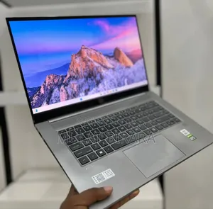 New Laptop HP ZBook Firefly 14 G7 16GB Intel Core I7 SSD 1T