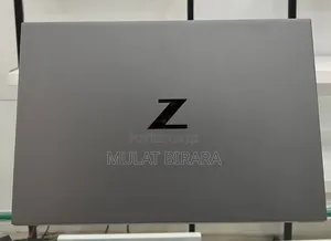 New Laptop HP ZBook Firefly 14 G7 16GB Intel Core I7 SSD 1T