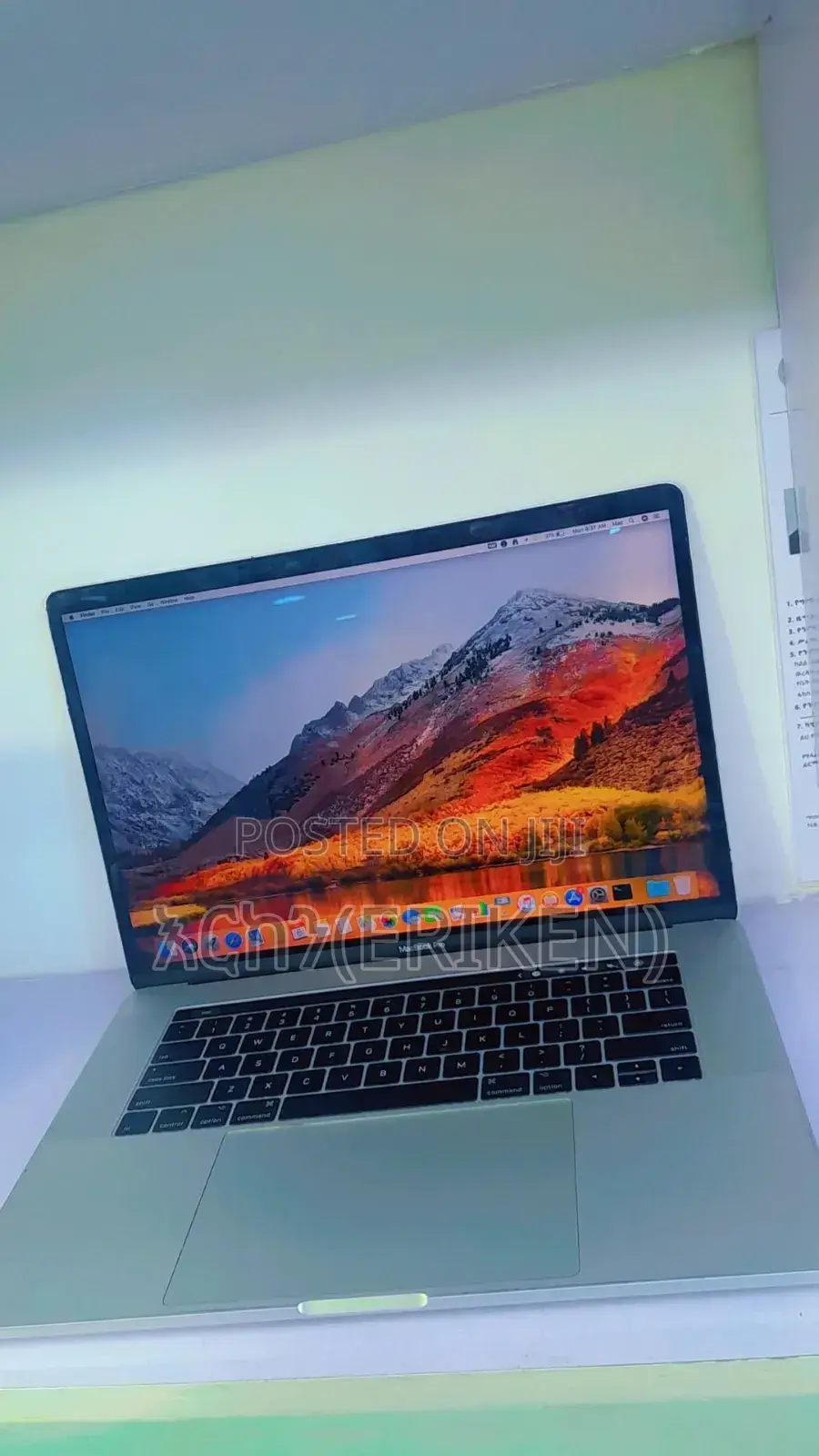 New Laptop Apple MacBook Pro 2017 16GB Intel Core I7 SSD 256GB