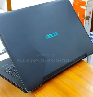 Laptop Asus VivoBook 15 X505BA 16GB Intel Core I7 SSD 256GB