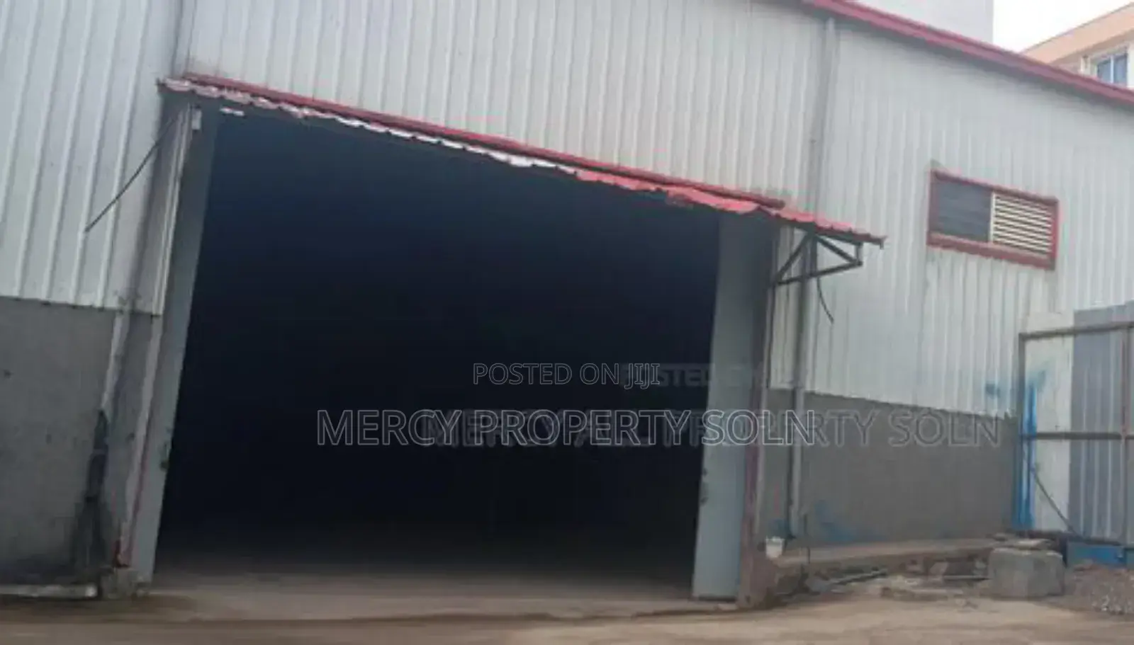 የሚከራይ መጋዘን አአ