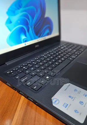 New Laptop Dell Inspiron 15 8GB Intel Core I5 HDD 1T