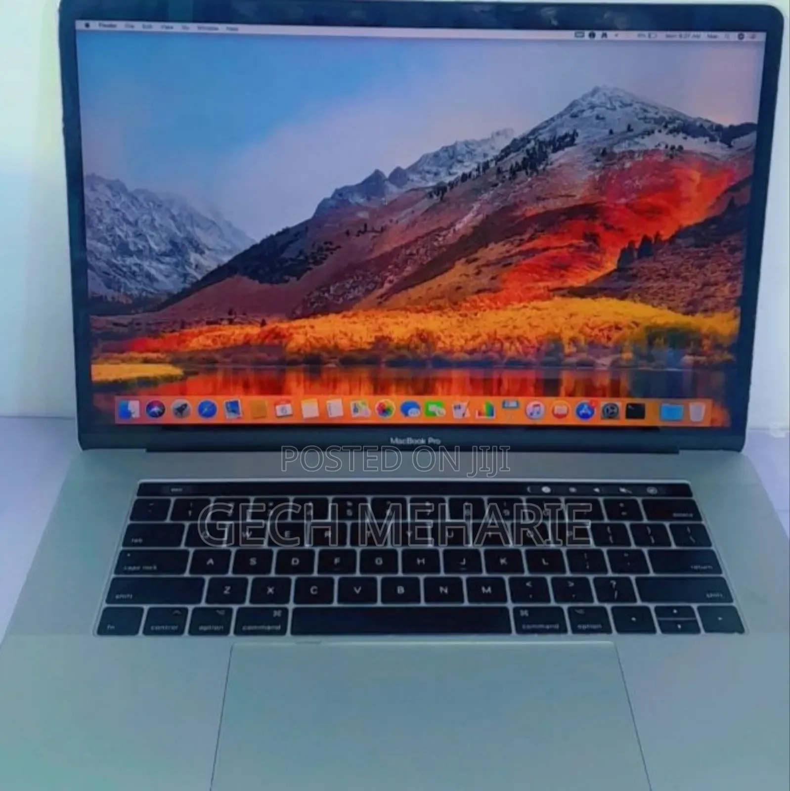 New Laptop Apple MacBook Pro 2017 16GB Intel Core I7 SSD 256GB