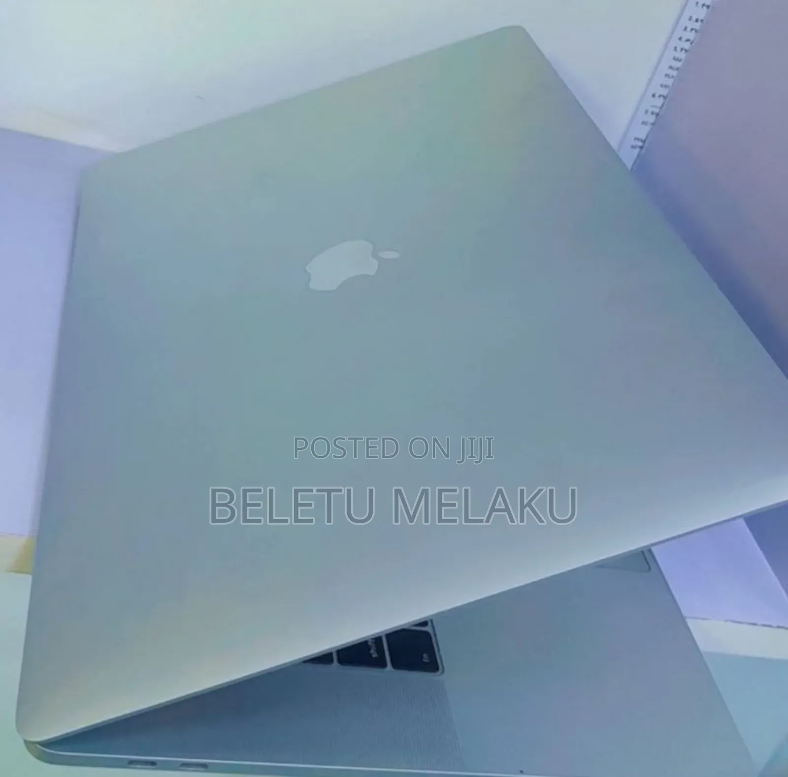 New Laptop Apple MacBook Pro 2017 16GB Intel Core I7 SSD 256GB