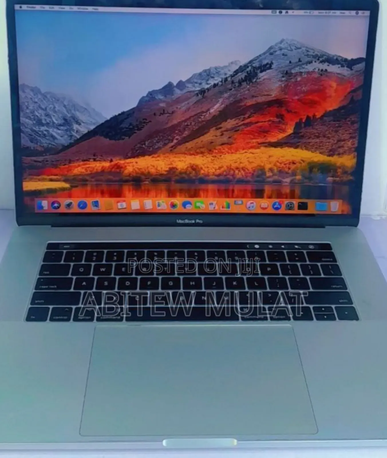 New Laptop Apple MacBook Pro 2017 16GB Intel Core I7 SSD 256GB