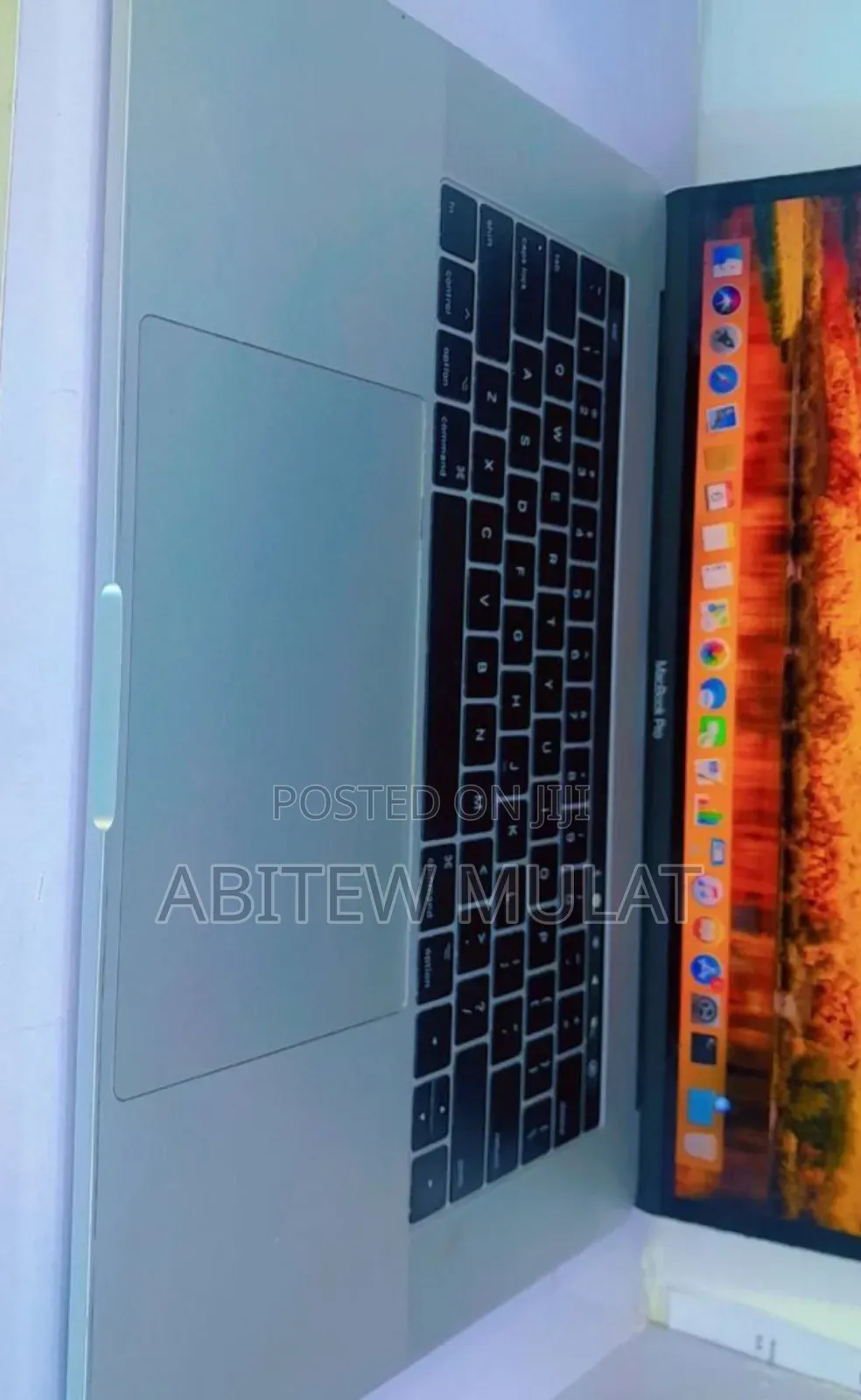 New Laptop Apple MacBook Pro 2017 16GB Intel Core I7 SSD 256GB