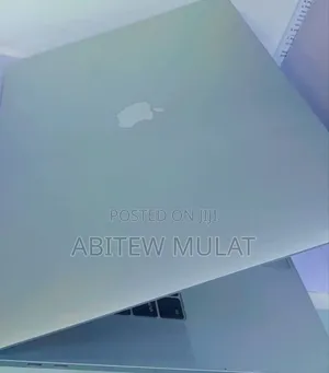 New Laptop Apple MacBook Pro 2017 16GB Intel Core I7 SSD 256GB