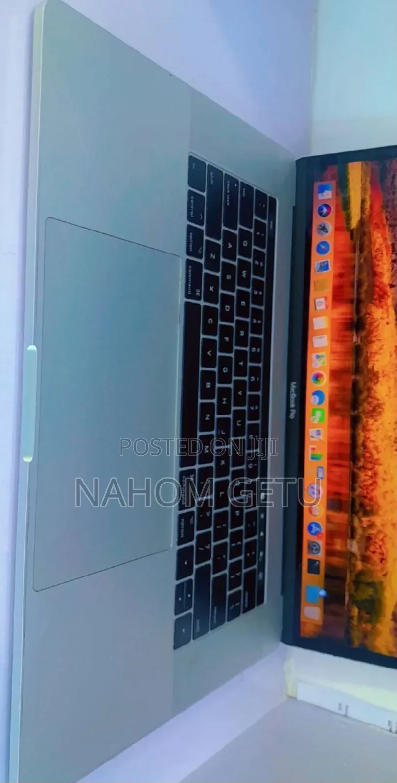 New Laptop Apple MacBook Pro 2017 16GB Intel Core I7 SSD 512GB