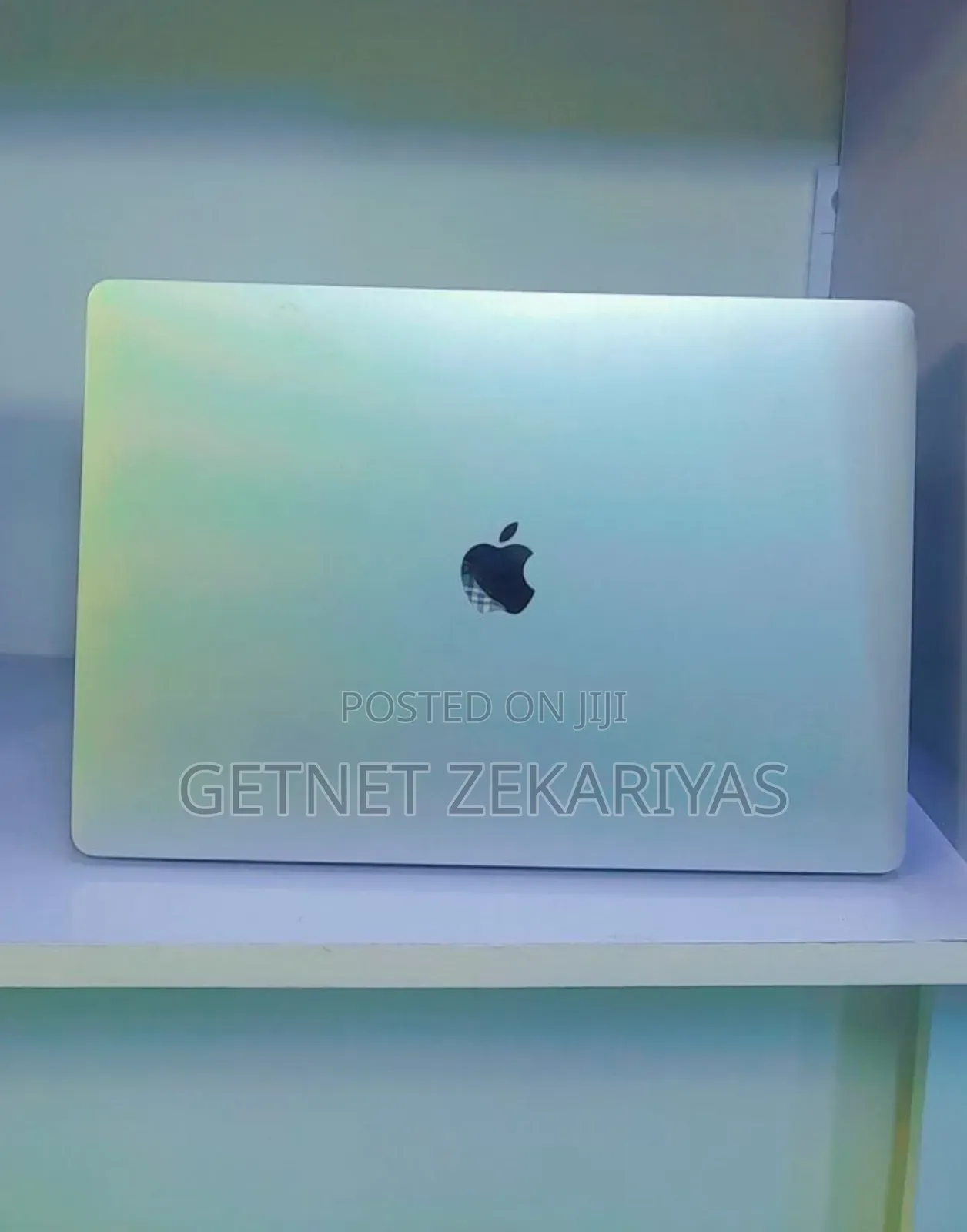 New Laptop Apple MacBook Pro 2017 16GB Intel Core I7 SSD 256GB