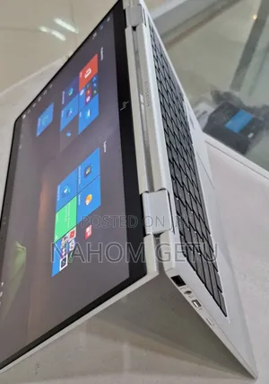 Photo - New Laptop HP Spectre 16GB Intel Core I7 SSD 512GB