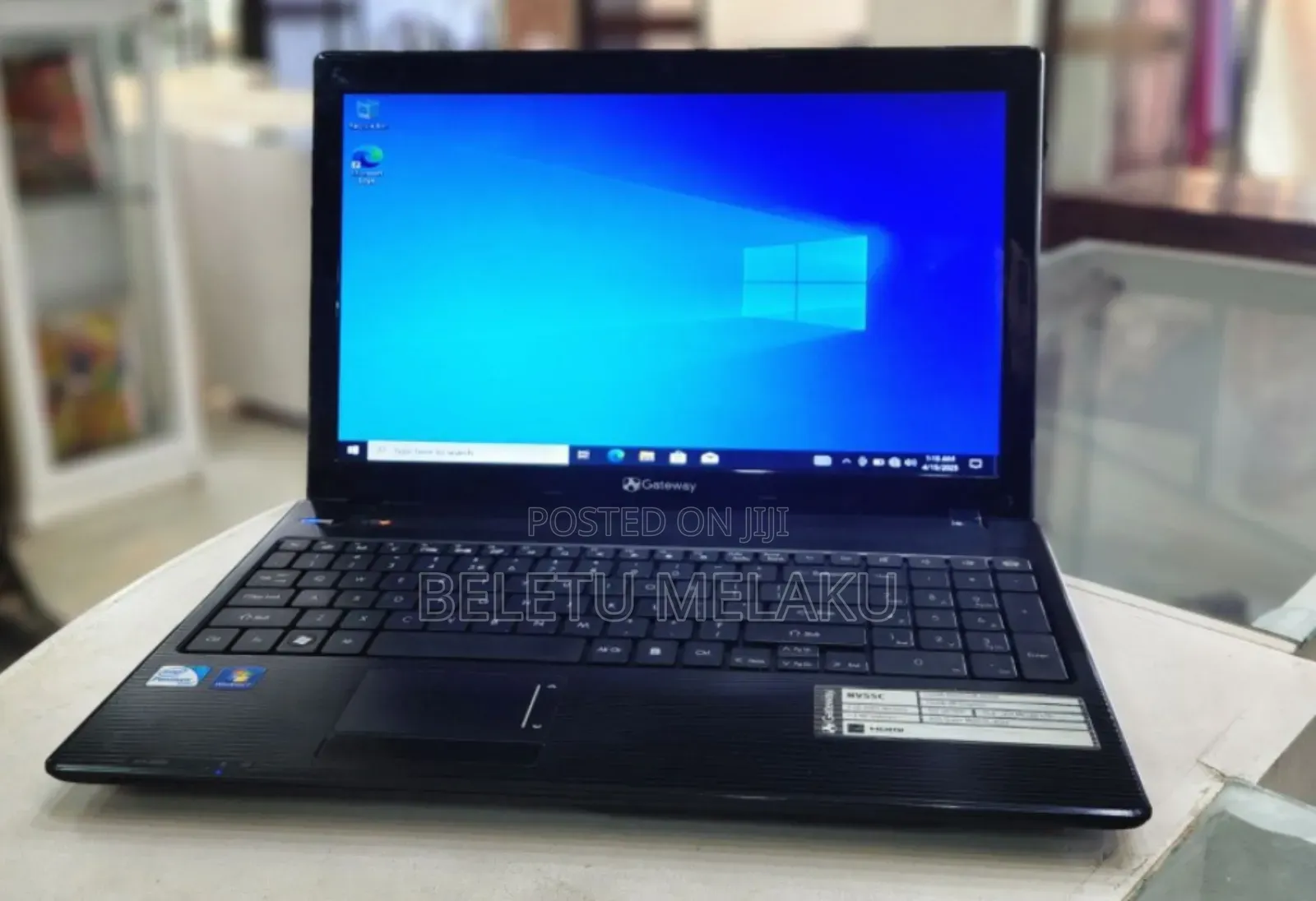 New Laptop Gateway CX2619 4GB Intel Pentium SSD 160GB