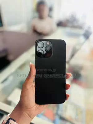 Photo - Apple iPhone 15 Pro Max 256 GB Black