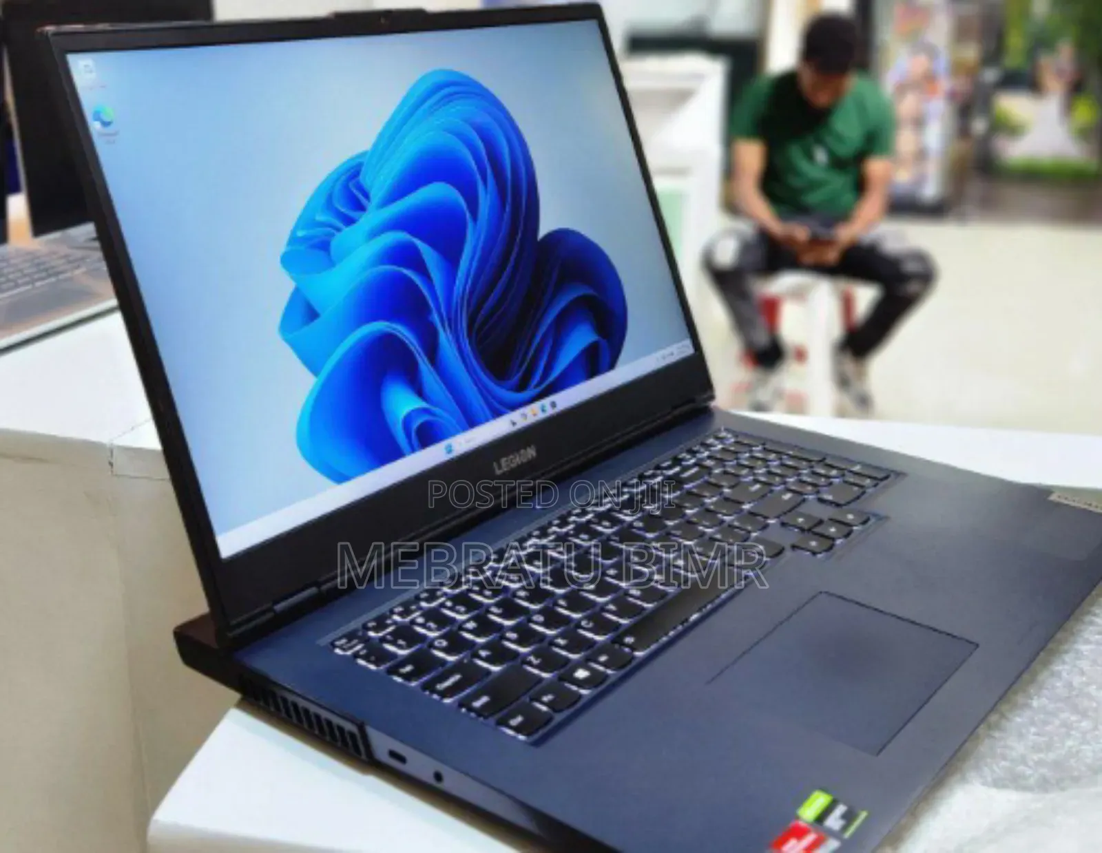 New Laptop Lenovo Legion 5 8GB AMD Ryzen 5 SSD 256GB