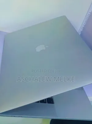 New Laptop Apple MacBook Pro 2017 16GB Intel Core I7 SSD 256GB