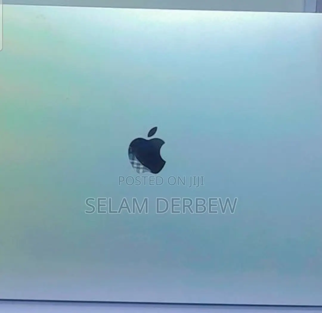 New Laptop Apple MacBook Pro 2017 16GB Intel Core I7 SSD 256GB