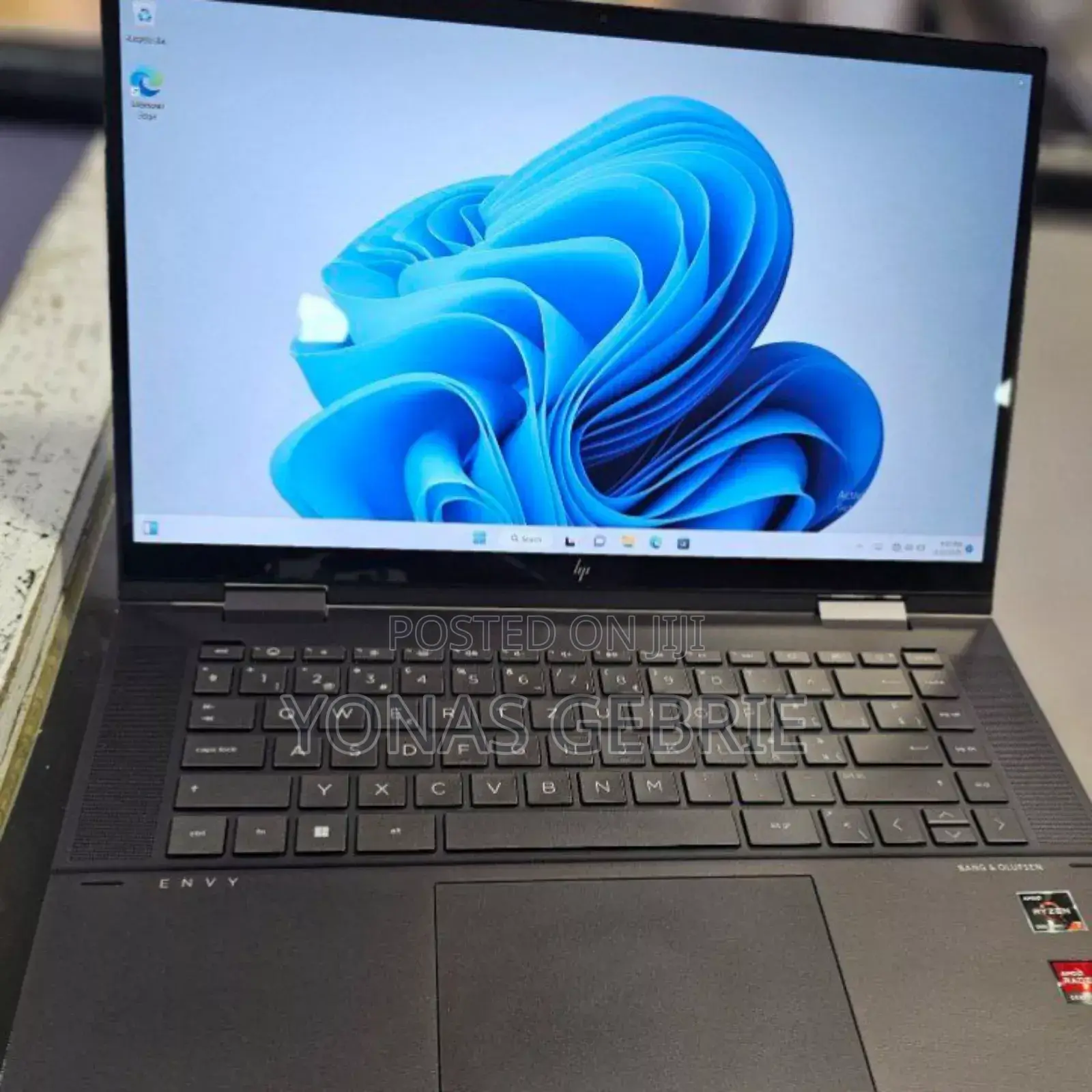 New Laptop HP Envy X360 16GB AMD Ryzen 5 SSD 1T