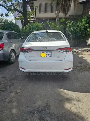 Toyota Corolla 2022 White