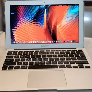 Photo - Laptop Apple MacBook Air 2011 4GB Intel Core I5 SSD 128GB