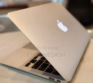 Laptop Apple MacBook Air 2011 4GB Intel Core I5 SSD 128GB