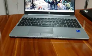 New Laptop HP 250 G10 16GB Intel Core I7 SSD 512GB