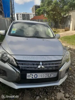 Mitsubishi Attrage 2020 Silver