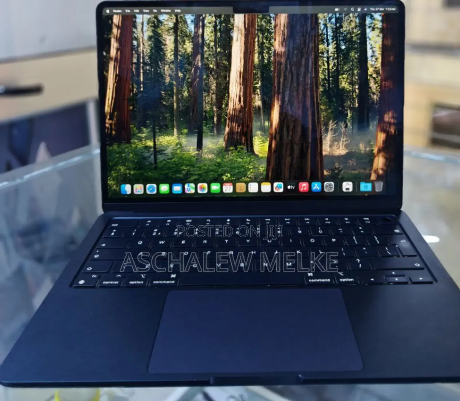 New Apple MacBook Air 2024 M3 13-Inch 8GB Intel Core M3 SSD 256GB