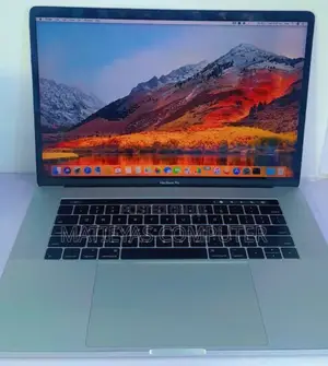 New Laptop Apple MacBook Pro 2017 16GB Intel Core I7 SSD 256GB
