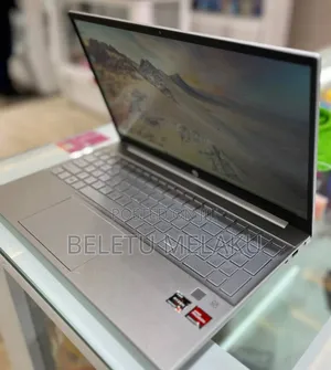 New Laptop HP Pavilion 15 8GB AMD Ryzen 5 SSD 512GB