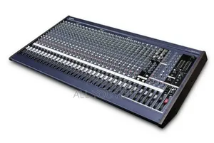 Photo - Yamaha Mixer 32 Chanel