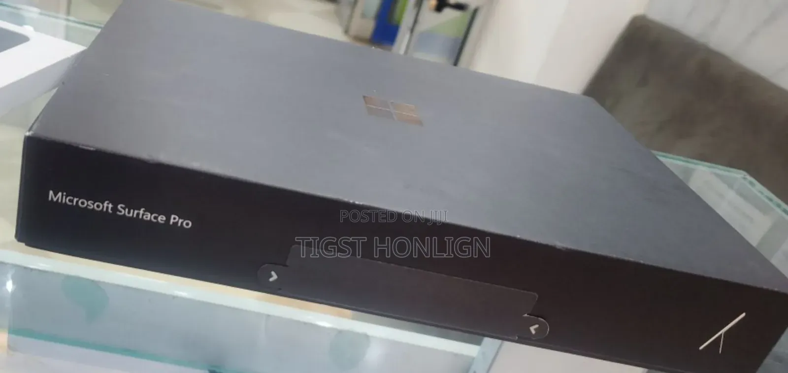 New Microsoft Surface Pro 11th Edition, a Copilot+ PC 16GB SSD 512GB