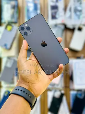 Photo - Apple iPhone 11 Pro Max 256 GB Black