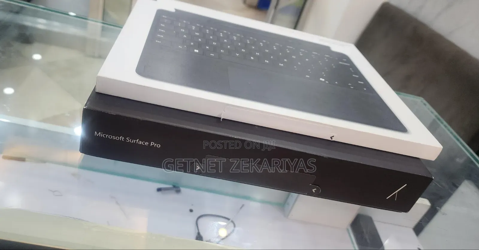 New Microsoft Surface Pro 11th Edition, a Copilot+ PC 16GB SSD 512GB