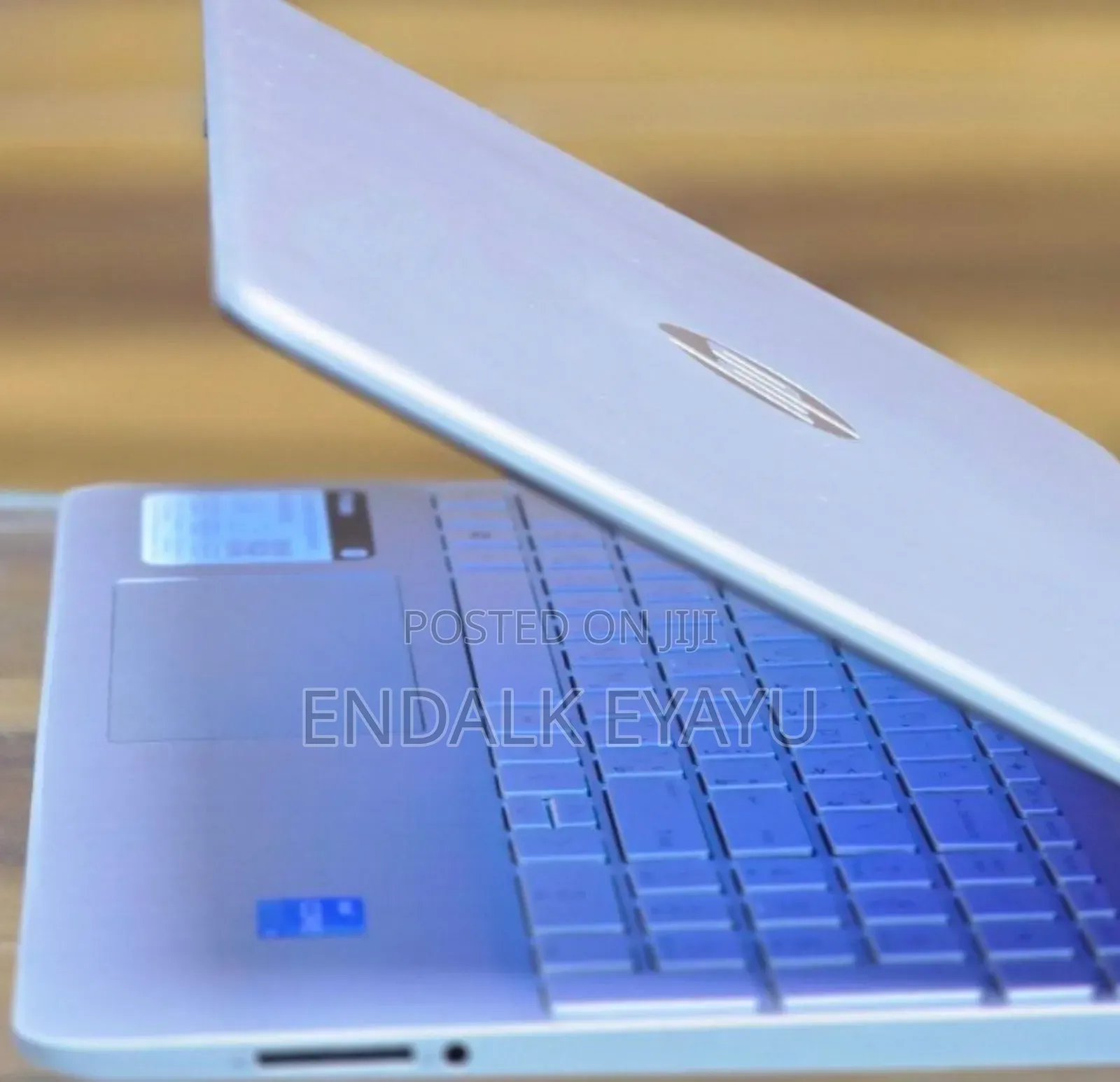 New Laptop HP 8GB Intel Core I3 SSD 256GB