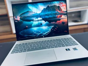 Photo - New Laptop HP Pavilion 17 16GB Intel Core I7 SSD 1T