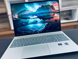 New Laptop HP Pavilion 17 16GB Intel Core I7 SSD 1T