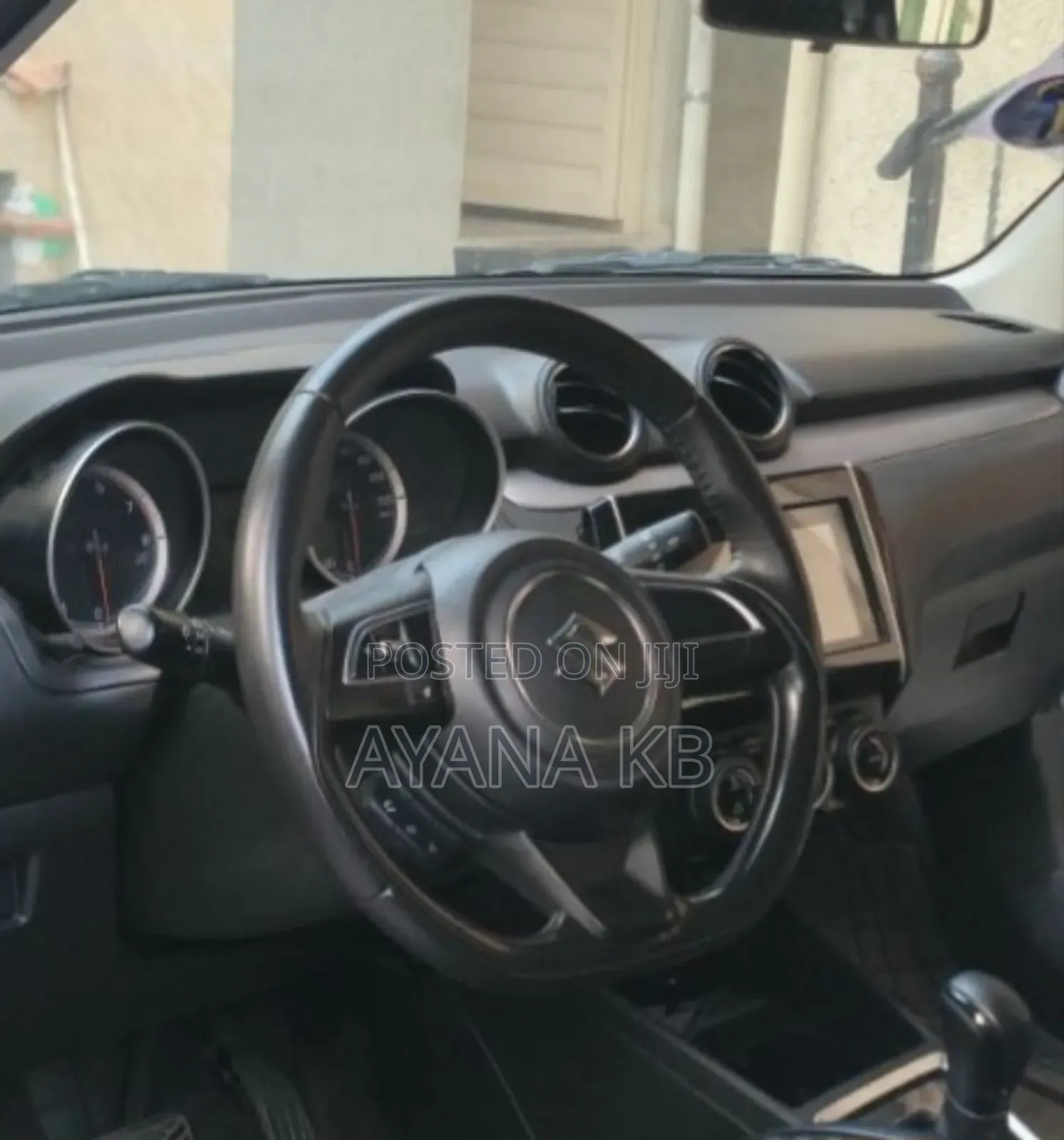 Suzuki Swift 2022 Red