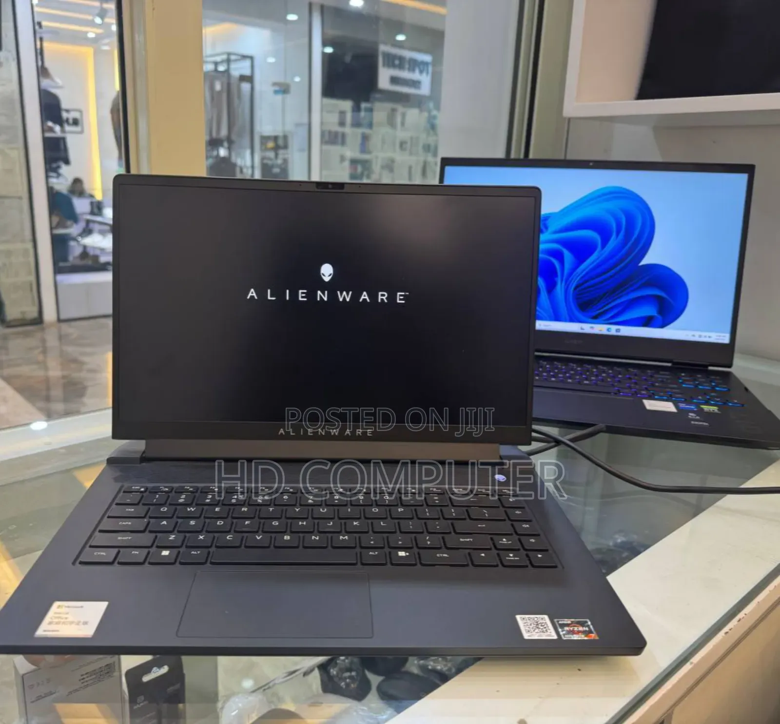New Laptop Alienware M15 R3 16GB AMD Ryzen 7 SSD 512GB