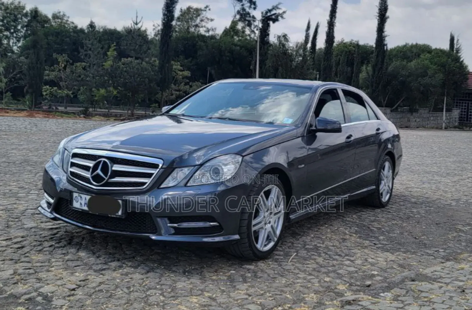 Mercedes-Benz E200 2012 Gray