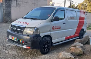 Toyota HiAce 2011 White