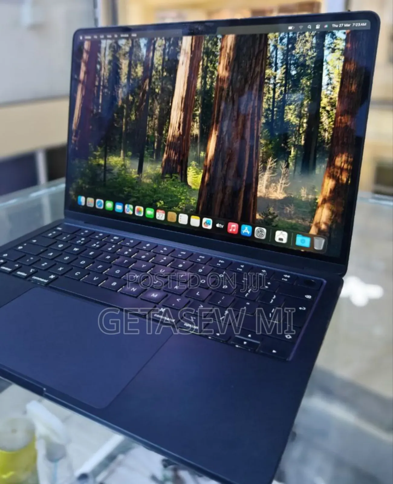 New Laptop Apple MacBook Air 2024 M3 13-Inch 8GB Apple M3 SSD 256GB