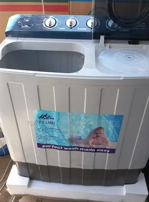 Photo - Iceland Washing Machine 14kg