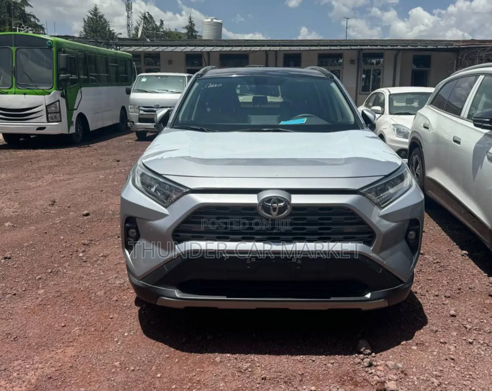 New Toyota RAV4 2022 Silver