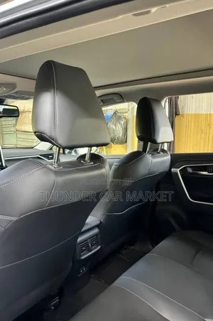 New Toyota RAV4 2022 Silver